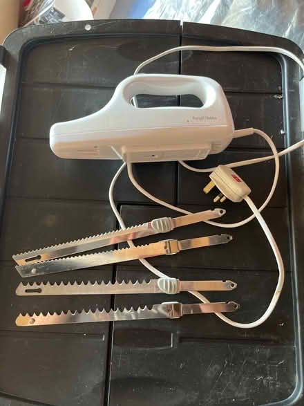 Photo of free Russell Hobbs electric carving knife (Marlow Bottom SL7) #1