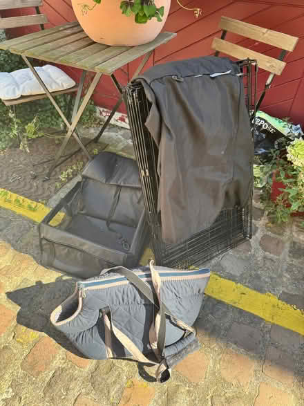 Photo of free Puppy Bundle! (crate, carrier, car holder) (South Kensington SW7) #1