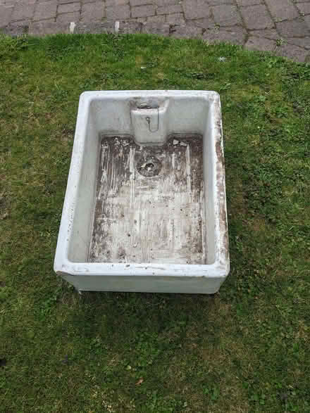 Photo of free Belfast sink (Walton Lea WA4) #1