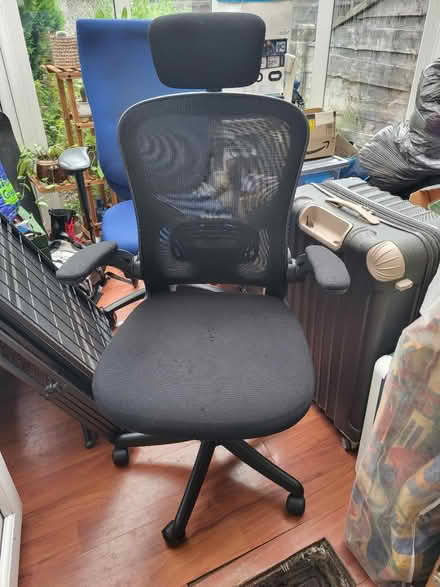 Photo of free Desk chair (Second Avenue, Atherton) #1