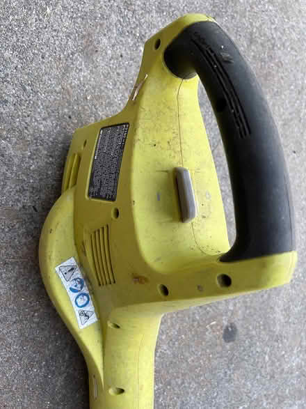 Photo of free Garden blower, need battery (Near De Anza College) #3