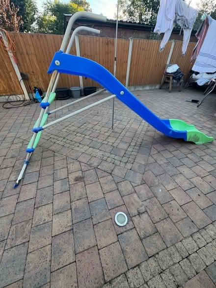 Photo of free Slide (Cavendish DE23) #3