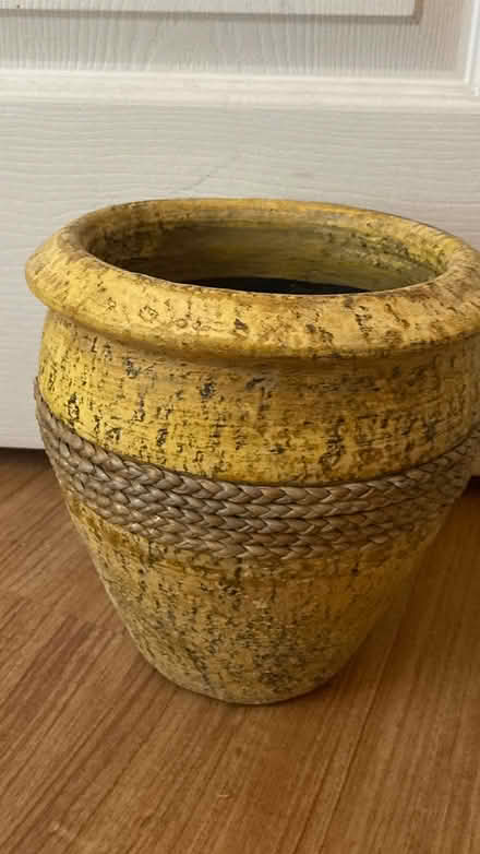 Photo of free Ceramic Planters indoor (Scaggsville) #2
