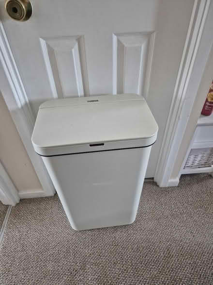 Photo of free Beige/cream/ivory sensor bin (Drayton PO6) #1