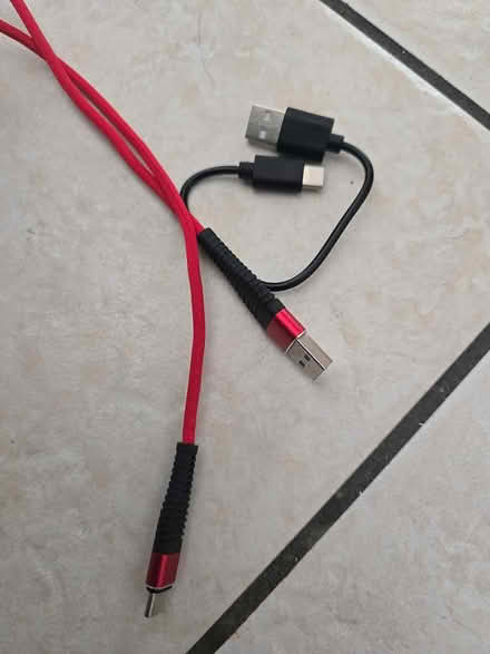 Photo of free Usb c charging leads (IG6 3s) #3