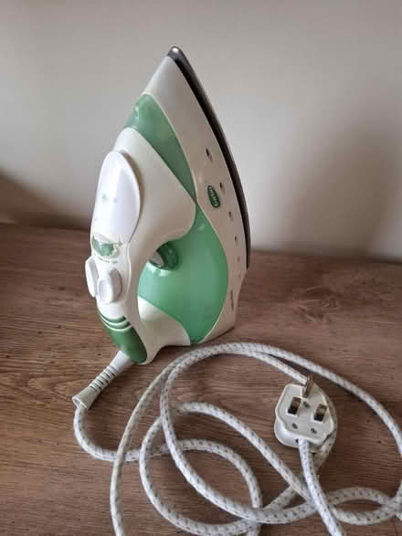 Photo of free Steam iron (Coventry CV6) #2
