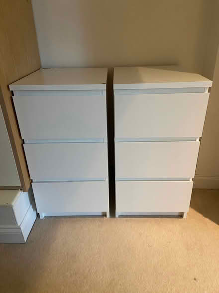 Photo of free Chest of drawers - white (Barnes SW15) #1