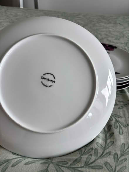 Photo of free 6 Sainsbury’s Dinner Plates (Bognor Regis PO21) #3