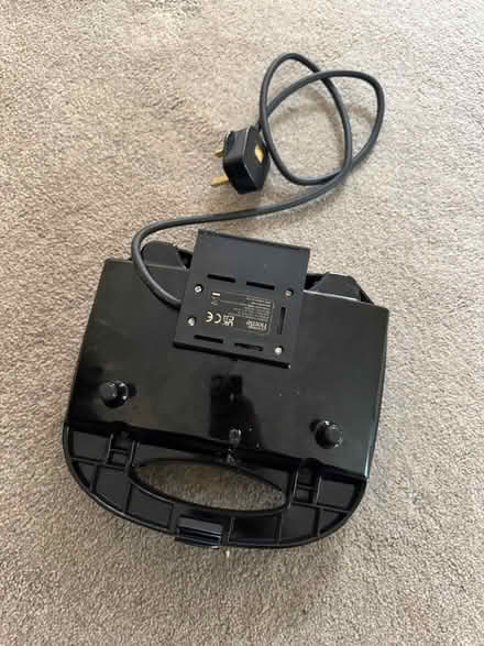 Photo of free Sandwich toaster (Totley, S17) #3