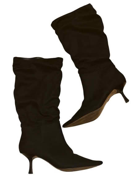 Photo of free Mix No. 6 Woman’s Boots (Brooklyn Storage) #1