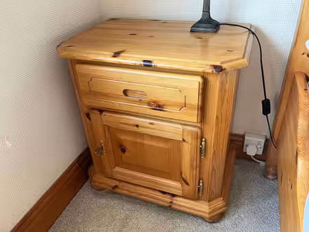 Photo of free Pine bedroom furniture (Burbage LE10) #4