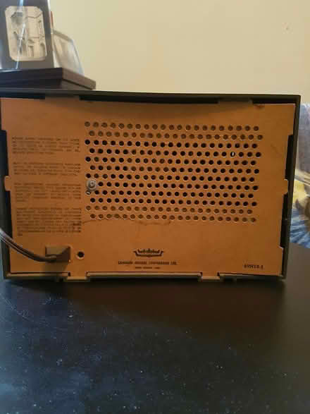 Photo of free old Admiral radio (downtown Toronto west end) #2