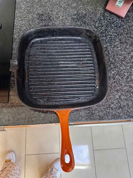 Photo of free Pots/pan/iron pangrill (Blagriffin) #2