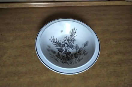 Photo of free Small pottery bowl (Belper DE56) #1