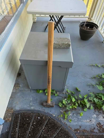 Photo of free Sledgehammer (Central District/Madrona) #1