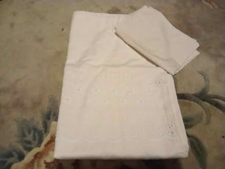 Photo of free Single bedding (Guildford GU1) #1