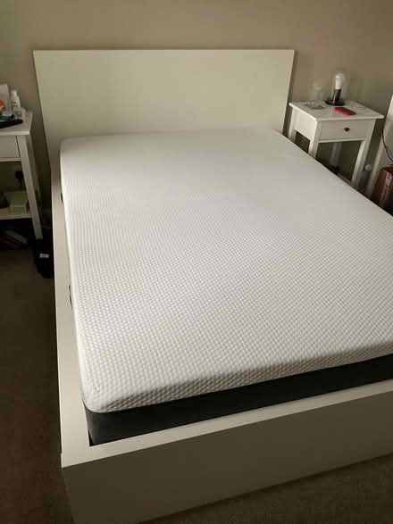 Photo of free Double bed frame (NN10) #1