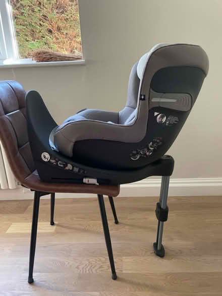 Photo of free Cybex Sirona S I-size car seat (TN13) #3