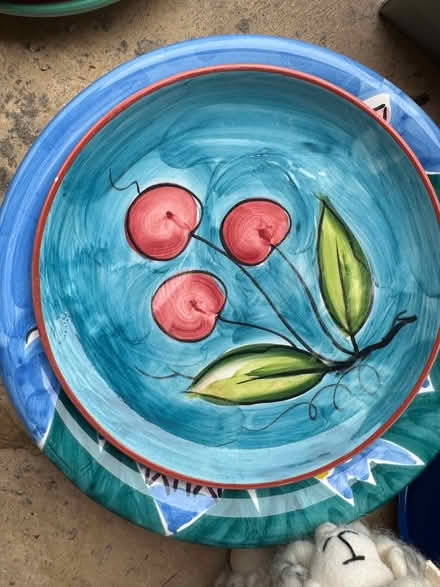 Photo of free Fun Plates - 3 Side and 3 Dinner (Beaconsfield HP9) #2