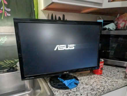 Photo of free asus hdmi monitor vs229 -- 21.5" (Lawrence Caltrain) #1
