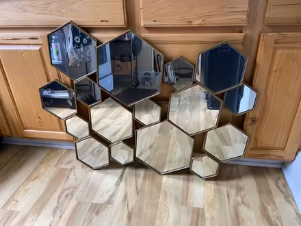 Photo of free Wall mirror decor (Catonsville) #1