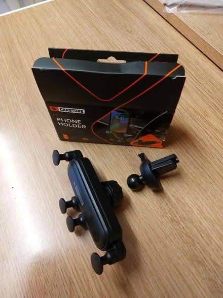 Photo of free Car Phone holder (EN8) #1