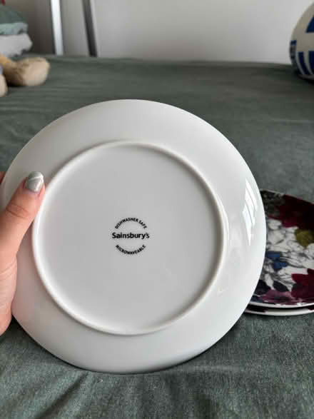 Photo of free 3 small plates (Bognor Regis PO21) #3
