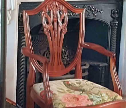 Photo of free Set of 6 Hepplewhite-Style Dining Chairs – Includes 2 Carver (Totteridge HW HP13) #2