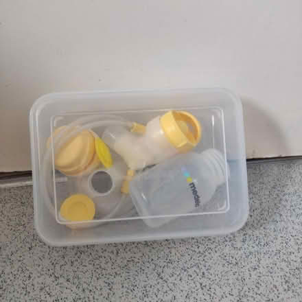 Photo of free Medela breast feeding kit in box (Dagenham RM10) #1