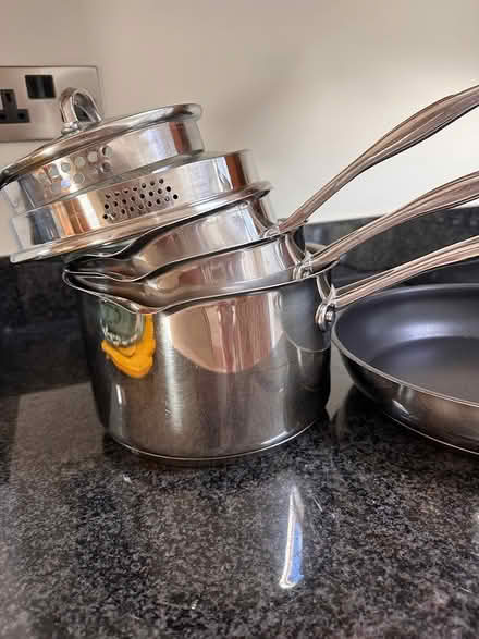 Photo of free Pots/pan/iron pangrill (Blagriffin) #1