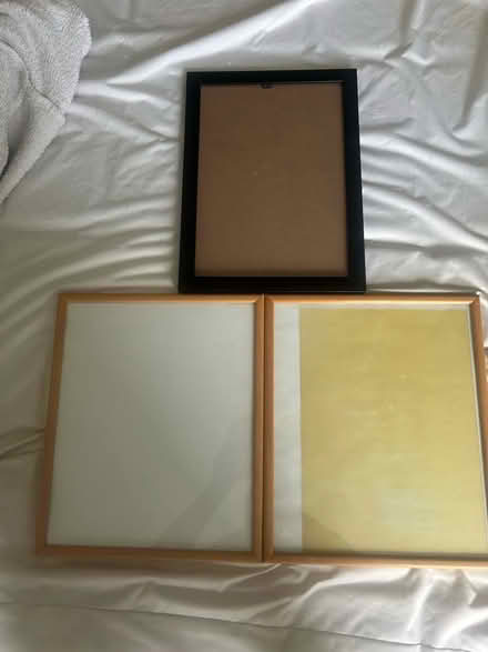 Photo of free 3 x Photo Frames (Willaston CH64) #1