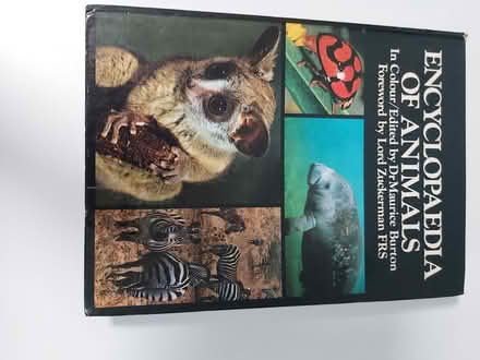 Photo of free Animal Encyclopedia (Woolton L25) #1