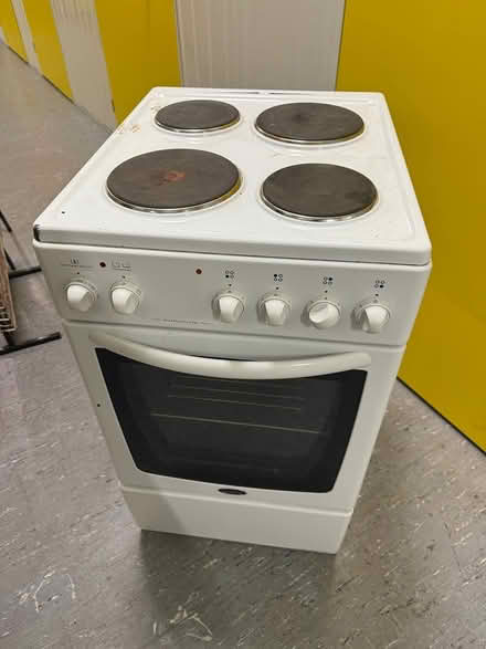 Photo of free Electric freestanding cooker (Ashchurch, Tewkesbury) #1