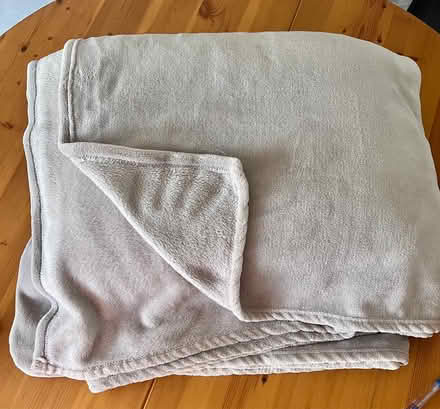 Photo of free Fleece Throw (Littlehampton, BN17) #3