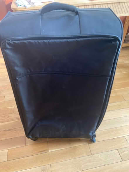 Photo of free 4 wheel large suitcase (Edinburgh EH5) #3