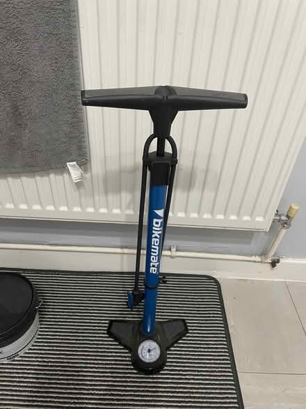Photo of free Bike pump with attachments (Thringstone LE67) #1