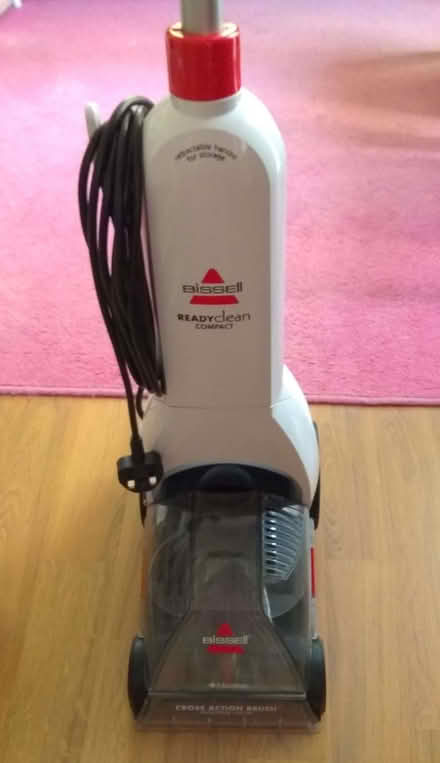 Photo of free Bissell "Ready Clean" compact carpet cleaner (Putnoe MK41) #1