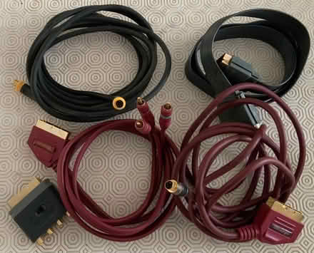 Photo of free AV cables & adapter (Chorlton M21) #1