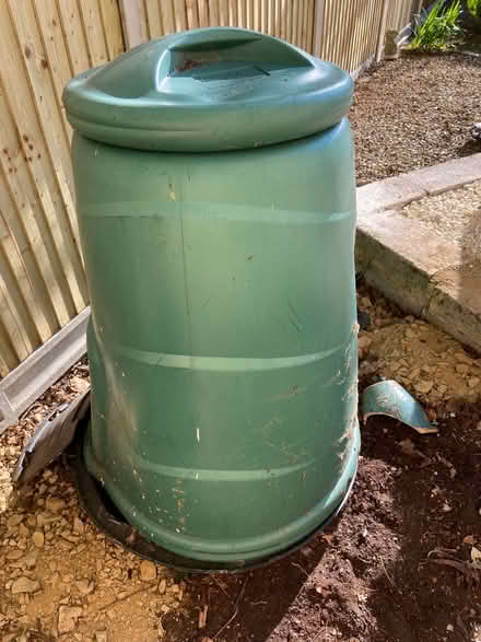 Photo of free “Dalek” compost bin (Bussage GL6) #2