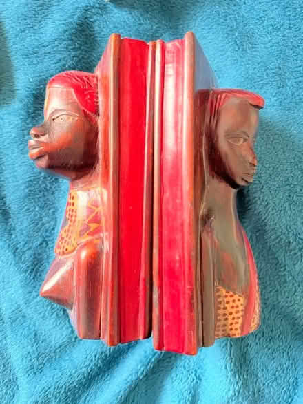 Photo of free Book ends (SW11) #2