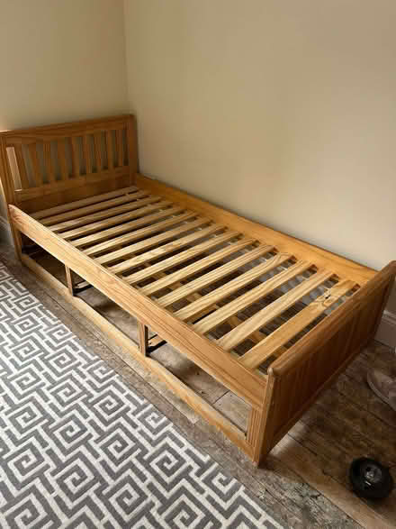Photo of free Bed (GU9) #2
