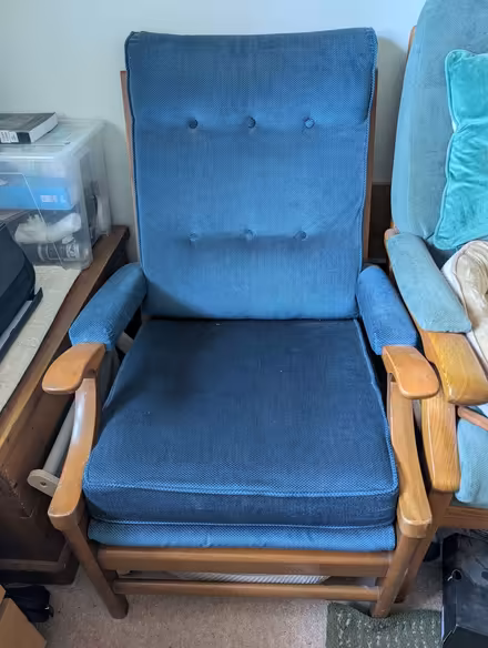 Photo of free Chair (Hook RG27) #1