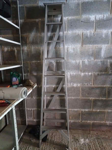 Photo of free metal ladder 217cm high folded, top step approx 185 cm (Summertown OX2) #1