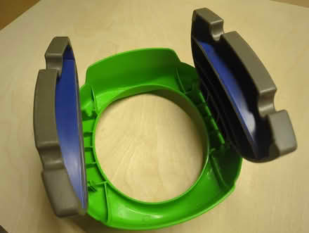 Photo of free Portable toilet seat for young kids (Glen Rock) #4