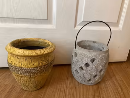 Photo of free Ceramic Planters indoor (Scaggsville) #1