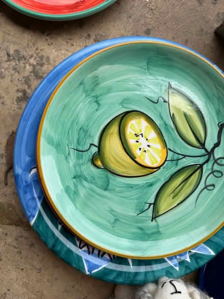 Photo of free Fun Plates - 3 Side and 3 Dinner (Beaconsfield HP9) #4