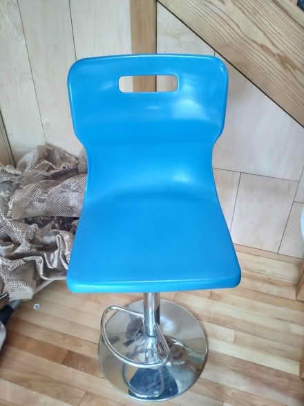 Photo of free Twirly bar chair (Halton LA2) #1