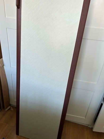 Photo of free 5 wardrobe doors, with 2 mirror ones (Tottenham N17) #3