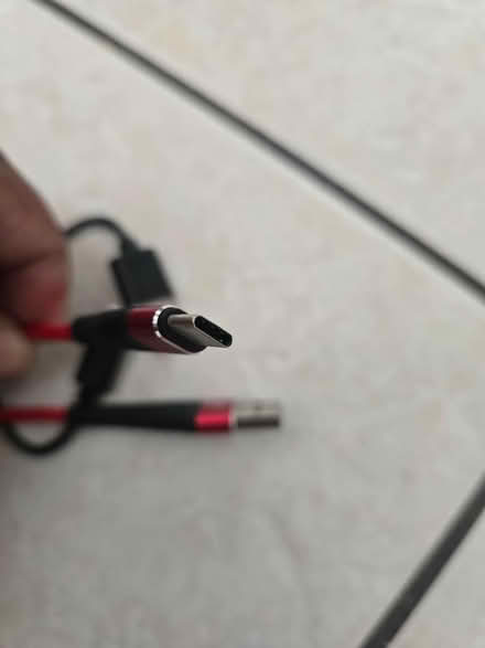 Photo of free Usb c charging leads (IG6 3s) #2