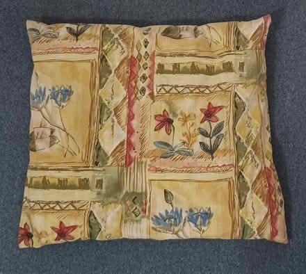 Photo of free 25" x 25" cushion (synthetic filling) in handmade cover (Primrose LA1) #2